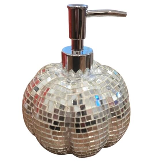 KASSADECOR Disco Pumpkin Soap Dispenser in Silver Mirror NEW - Picture 1 of 2